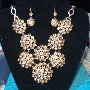 Gorgeous necklace and earrings by Lisa Vanderpump